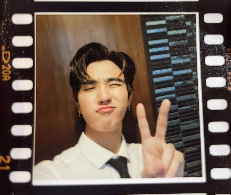 onlyouperthpics's tweet photo. 🖤

#KDPPE #PerthTanapon https://t.co/D23ATwzMRs