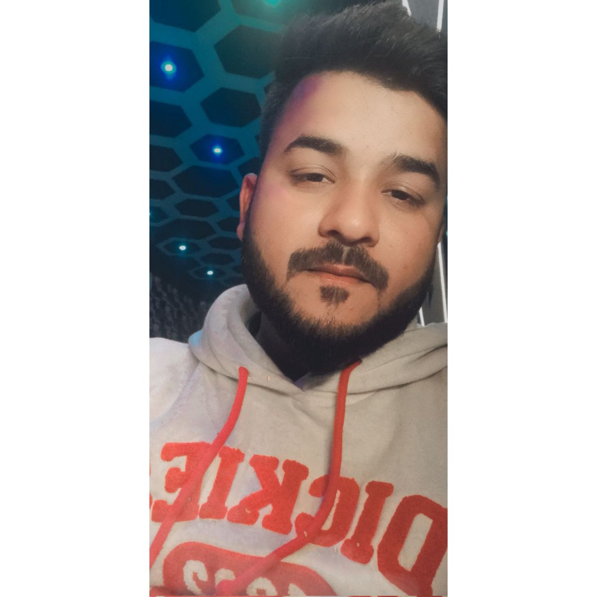 sabirsimna's tweet photo. #NewProfilePic https://t.co/q2qjya16Qa