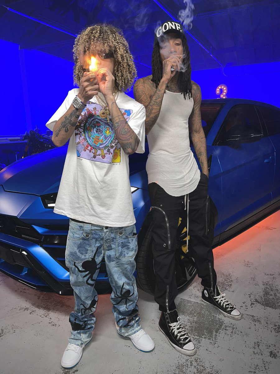 JONZMENPR's tweet photo. 💨 @wizkhalifa https://t.co/5eWMTD3pJj