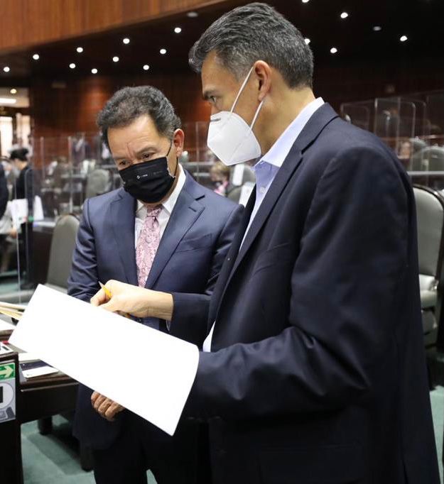 NachoMierV's tweet photo. Con la salida de @SANDINOLUNA la @Mx_Diputados pierde a un abogado talentoso, capaz y honesto, pero la Unidad de Inteligencia Financiera gana un valioso cuadro para acabar con la corrupción. Éxito y muchas gracias por tu gran trabajo. https://t.co/JmlcfSdXJO