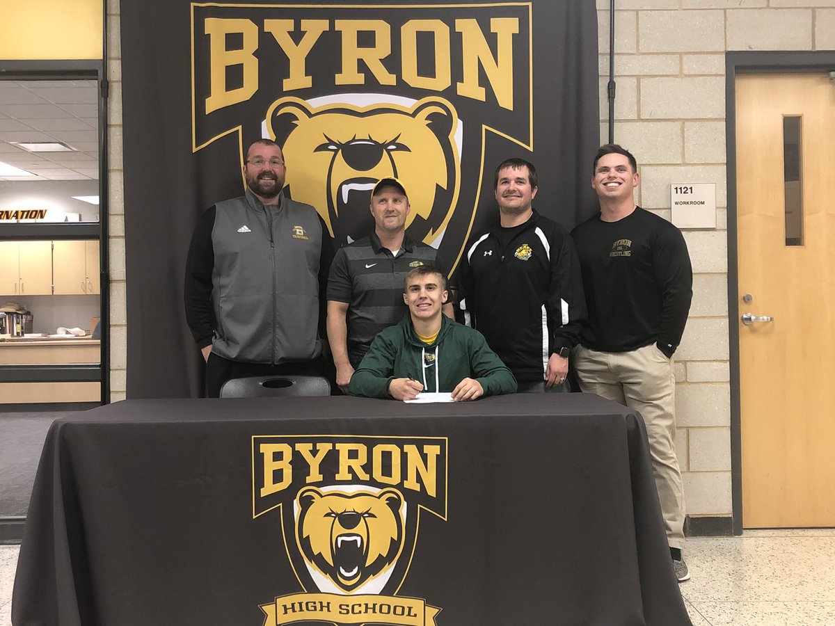 TomCardinal4's tweet image. Signed, Sealed, and Delivered!  Congratulations to Maxwell Petersen on signing his National Letter of Intent to compete for NDSU Wrestling🤘 We are so proud of all you have accomplished and looking forward to all the future holds for you.