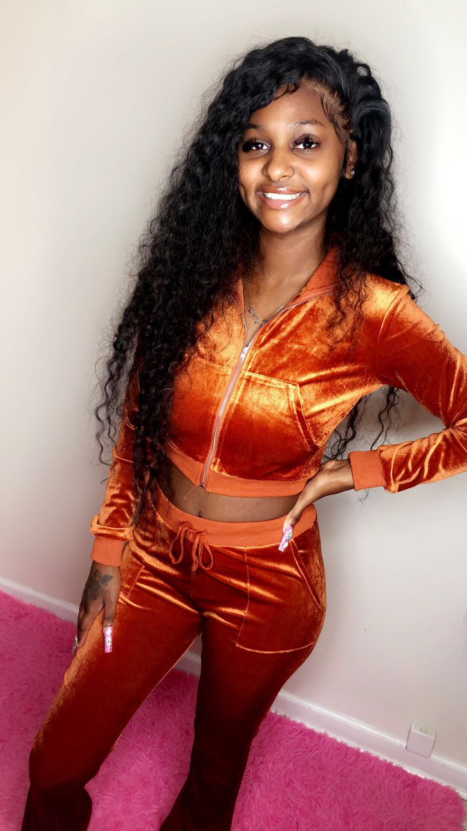 KihaV_'s tweet photo. New Release😍
Fairy Girl Set is now available in Brown🧚‍♀️
We also restocked in Grey TrapDollz
@thepinktrapcollection_ 🛍Shop Today 💕
(25mm Lashes are in stock)
https://t.co/szr4hIq0Nb #FVSU https://t.co/tim2cZCiph