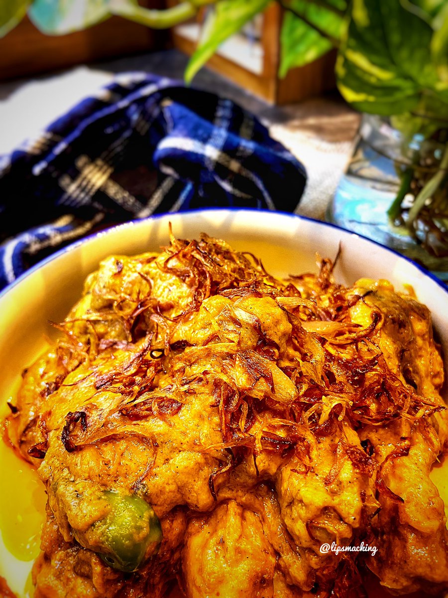 LipieeR's tweet photo. Shahi Chicken Rezala

#lipsmacking_foodchannel #chickencurry #chickenmasala #chickenrezala #chickenlover #chickenrecipes #chicken #foodphotography https://t.co/1UYoDShZsT