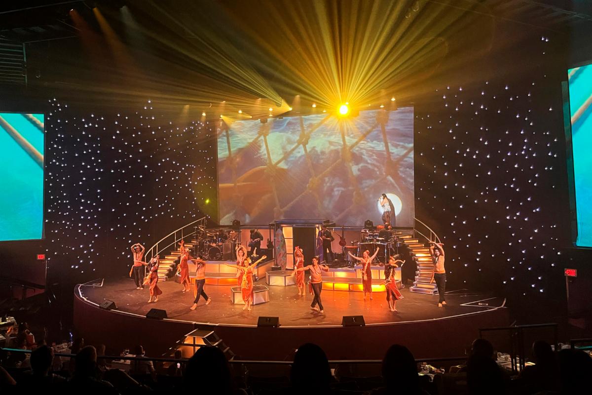 RockAHulaHI's tweet photo. 🎉 Great news! We’ve extended our 40% OFF online special on Rockin’ Show adult tickets thru 11/30/21. Reserve your seats today! https://t.co/RbZYnOto3d

#RockAHulaHI #RoyalHawaiianCenter #Oahu #Hawaii #Waikiki #LuckyWeLiveHawaii #ThingsToDoInHawaii #HawaiiDeals https://t.co/WzqoRahPWT