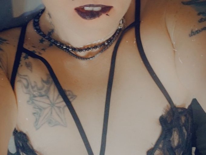 Just finished a pay-per-minute #Skype show on SkyPrivate! You can call me too for a sexy private show<a href="/tag/skype"class="tags">#Skype</a>