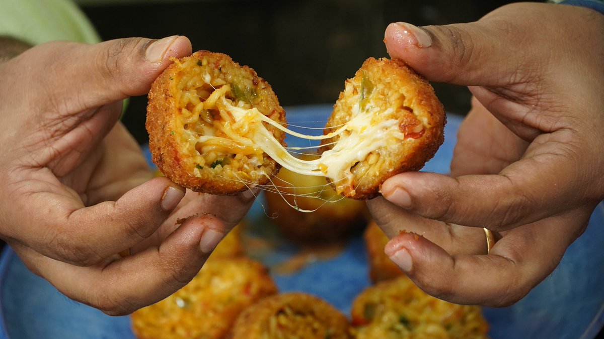 mchefajaychopra's tweet photo. As Children’s Day is nearing, I thought to make something that our kids would love &amp; enjoy to have. Don’t forget to check out “Cheese Maggi Poppers” recipe on my YouTube Channel today
#childrensday #recipeforkids #recipeforkidsoninstagram #cheese #cheesemaggi #Cheesemaggipoppers https://t.co/jejp1wzBjJ
