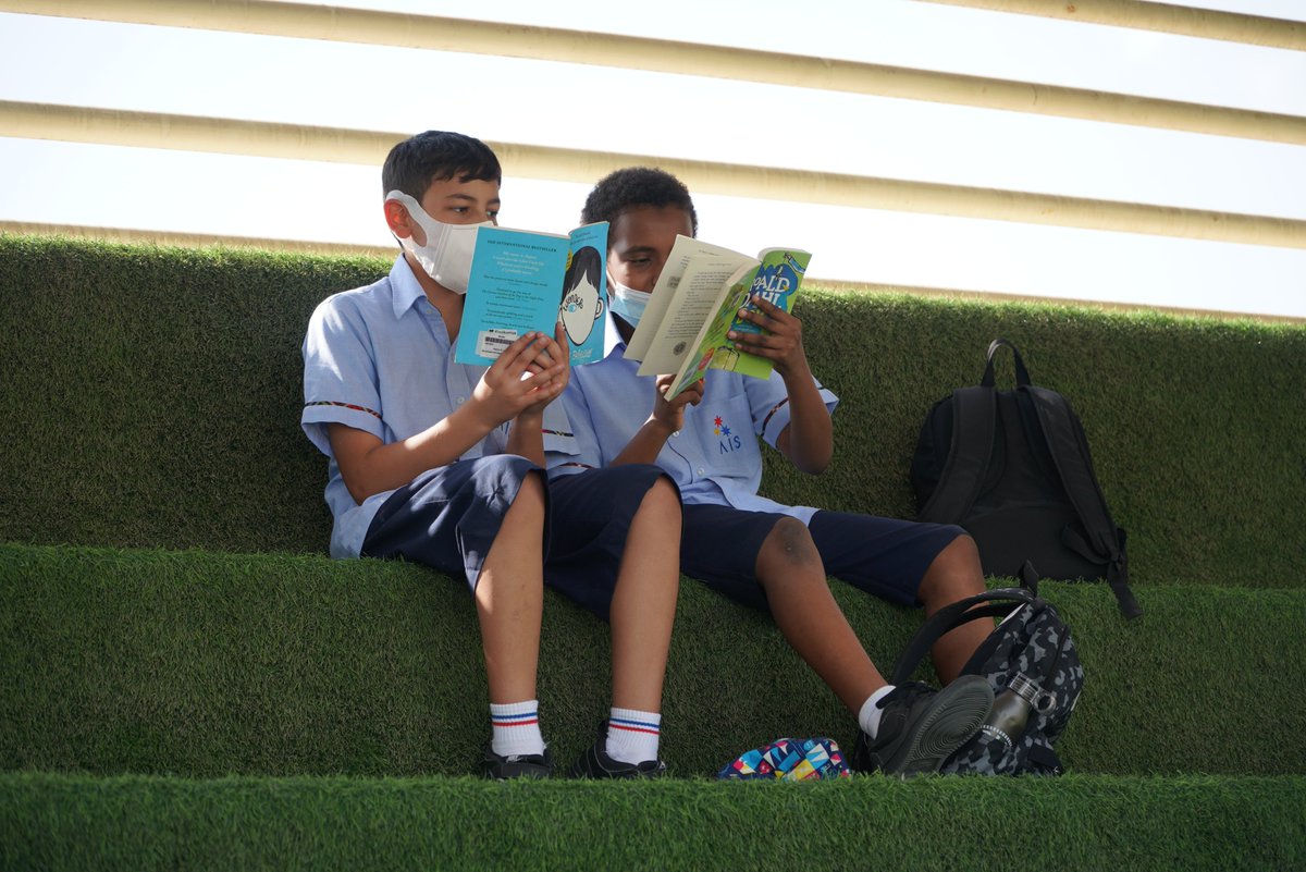 AIS_English's tweet photo. The launch of AIS's first Book Cafe was a huge success. The #AISEnglish Faculty were joined by enthusiastic young readers from Grade 7 to 12. The event was organised by CAS students, with help from Academic Pillars. #AISAcademies #AISAcademicPillar #AISJrSecondary #AISSrSecondary https://t.co/yxhAwHMAvv
