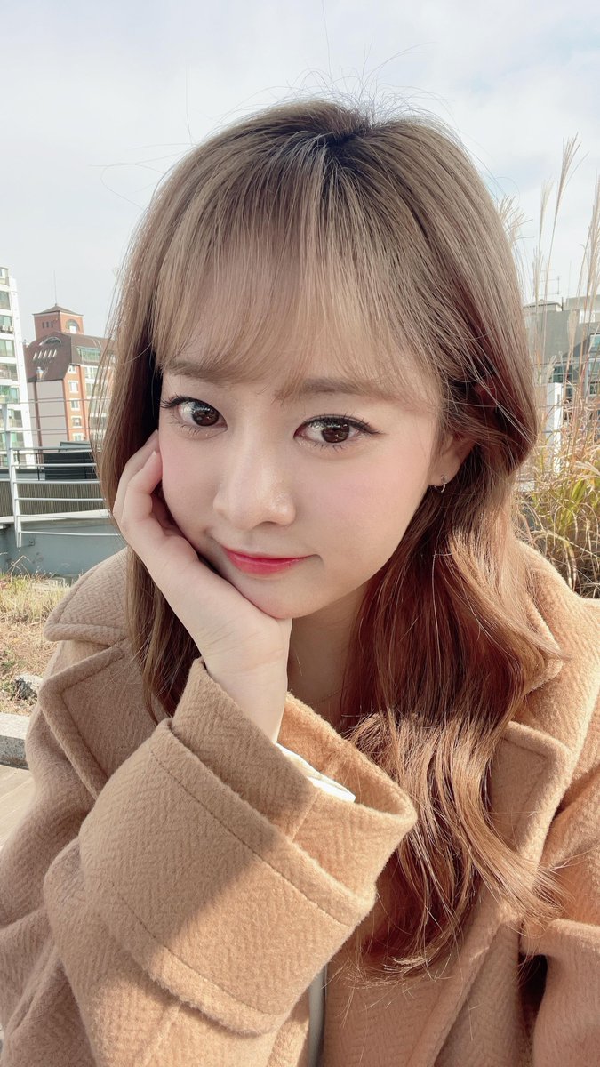 cbweverse tweet picture