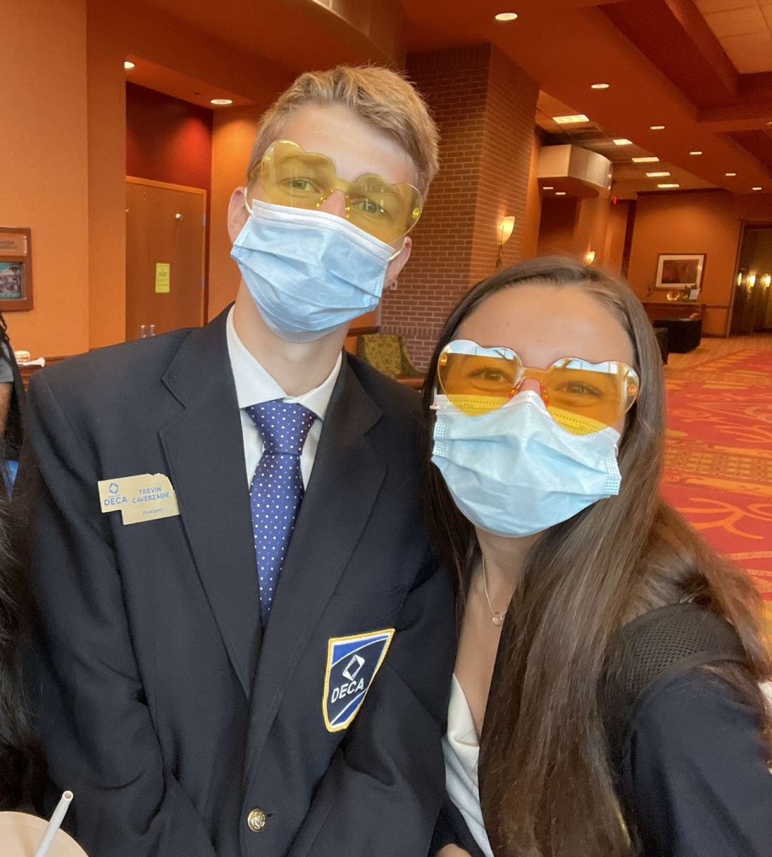 NSkoufis's tweet photo. When all your besties do DECA…. #DECABesties #day10 #DECAMonth @papiosouthdeca https://t.co/43kCIUyoFj