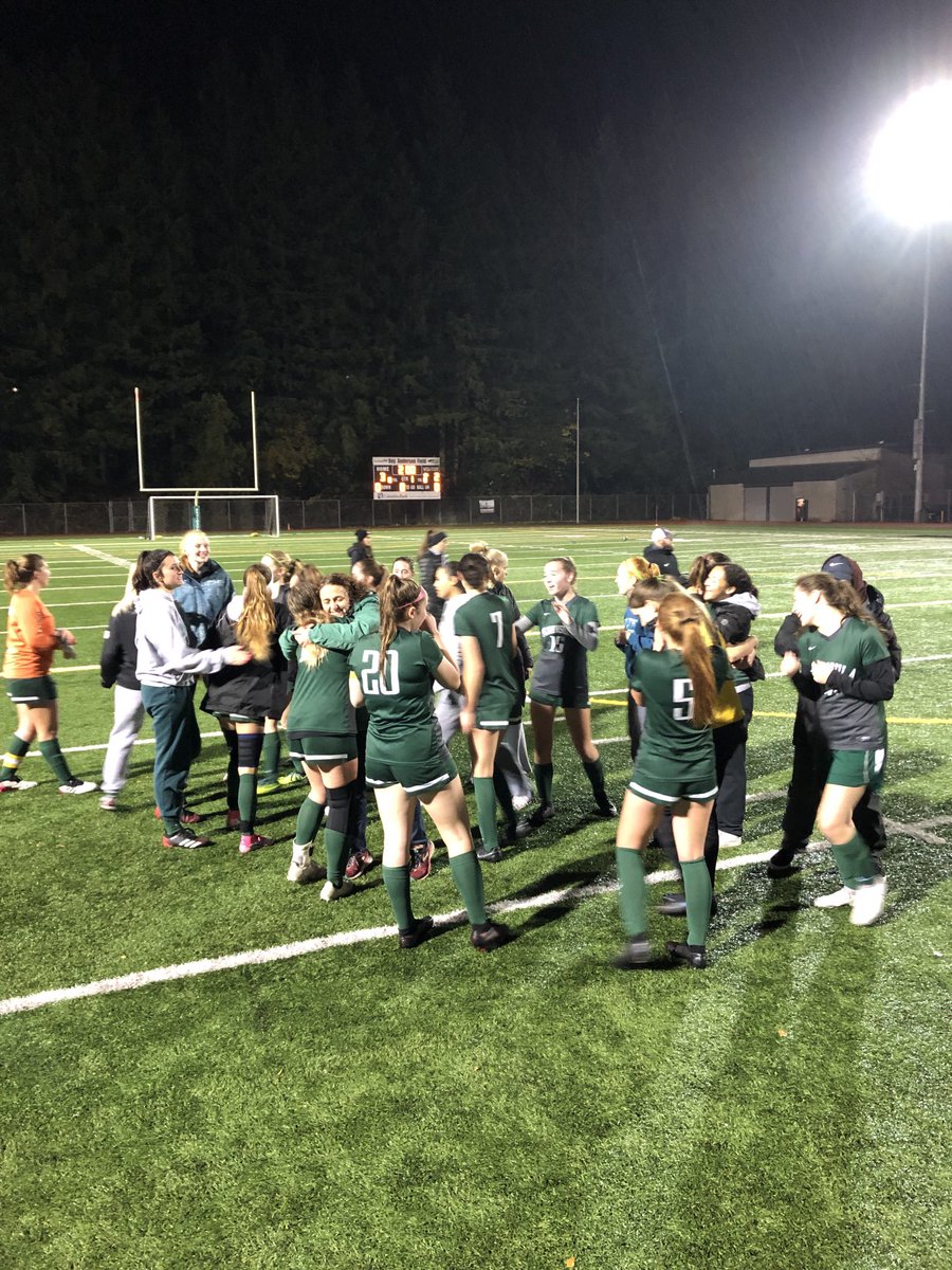 PenHSathletes's tweet photo. Congratulations to Peninsula Girls Soccer!  They just opened up the State playoffs with a terrific 3-2 win!!!  #PeninsulaProud https://t.co/QGYKBOOebb