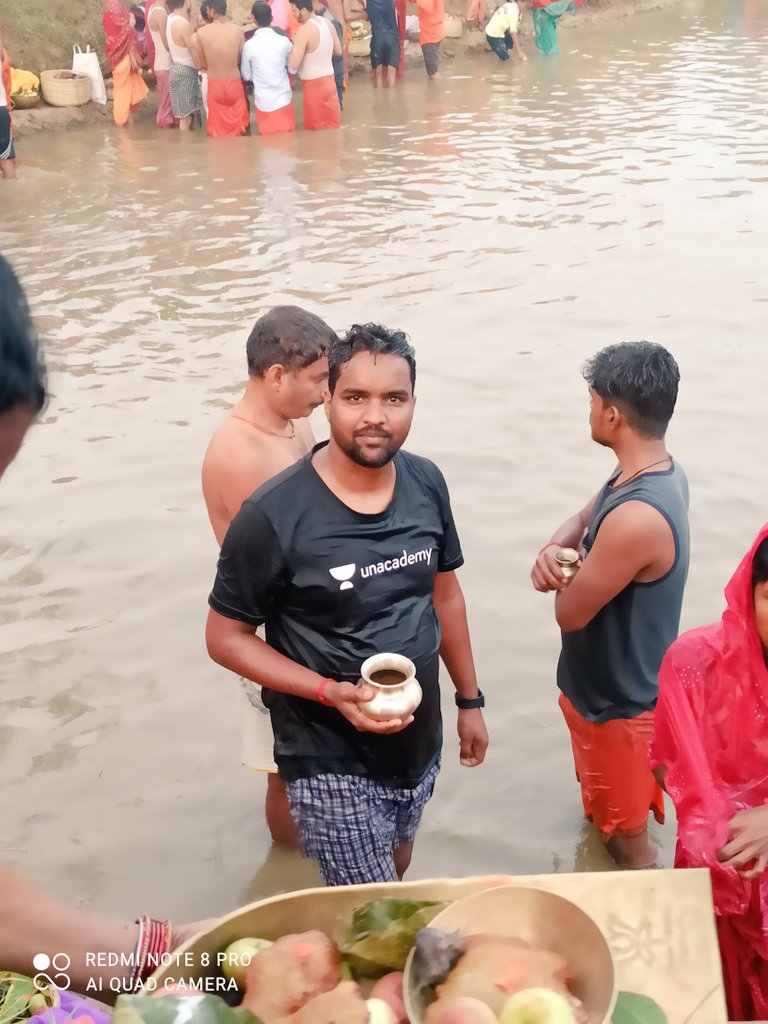 1Monusir's tweet photo. अपने गाँव मानगो (Hazaribagh) में छठ का अर्घ्य (अरग) !

@gauravbh 
@unacademy https://t.co/IUeeswSLdi