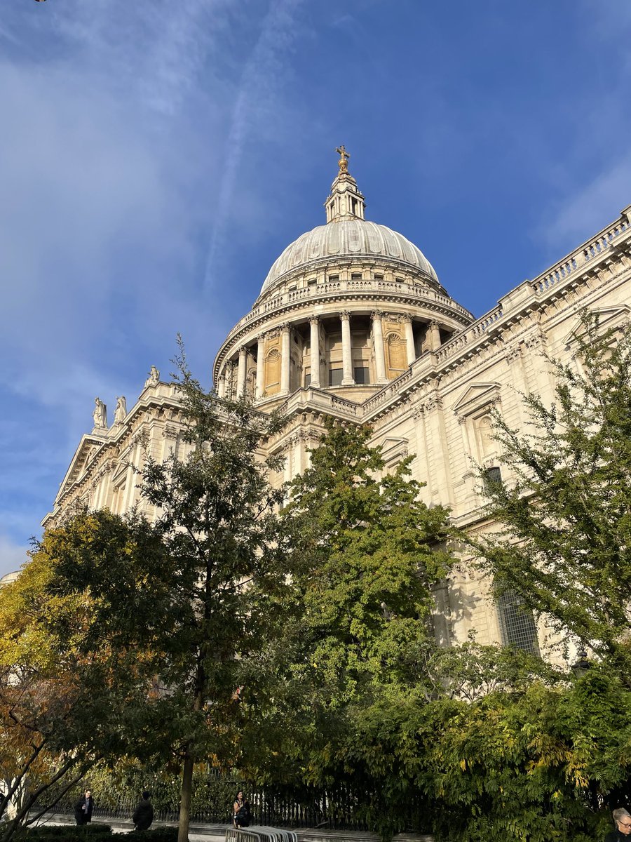 MaxAngerholzer's tweet photo. Great morning in London! Looking forward to our ⁦@StPaulsTrustUS⁩ ⁦@StPaulsLondon⁩ board morning. https://t.co/EdqyfbcGwJ