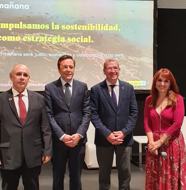 Empezamos “Fomento del ecosistema emprendedor en el entorno rural” <a href="/mananaempieza/">Mañana empieza hoy</a> con Carlos Daniel, SG de la <a href="/fempcomunica/">FEMP</a>, Francesc Boya, SG para el <a href="/RDemografico/">Reto Demográfico</a> <a href="/mitecogob/">Transición Ecológica y Reto Demográfico</a>, José Bayón, CEO de ENISA  @mincoturgob. Modera Nuria Crononado, responsable de Comunicación de #ENISA.
