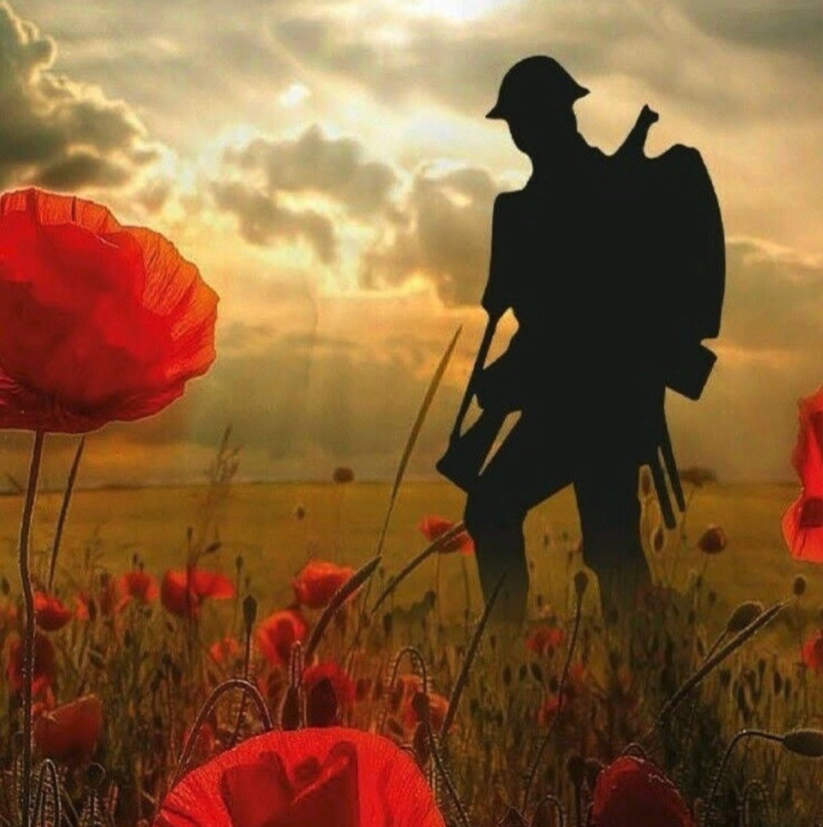 ArcadianRyan's tweet photo. #LestWeForget https://t.co/3HPywnApdl