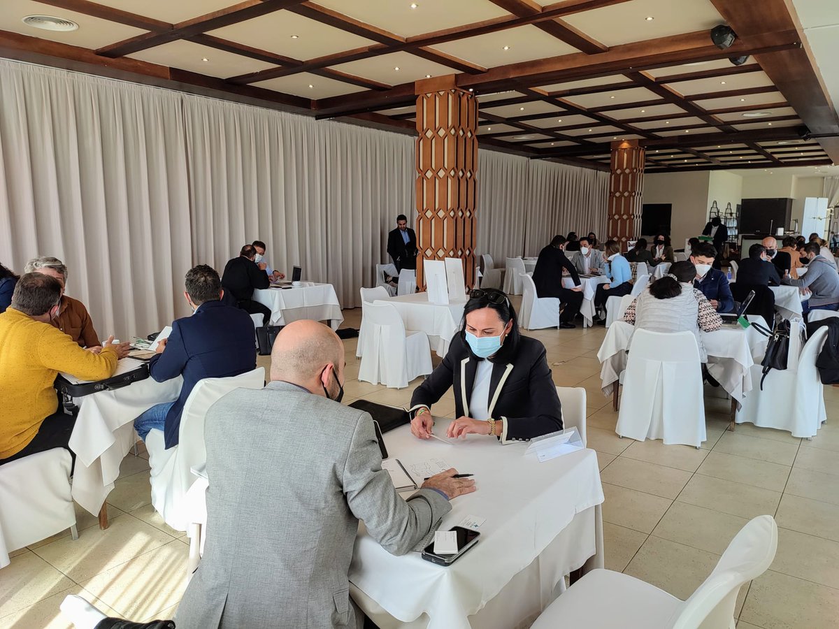 MarcaMacael's tweet photo. 🇪🇸 Numerosas entrevistas de negocio, entre empresas andaluzas y operadores internacionales, se han celebrado esta mañana en #Macael.
Excelente iniciativa para estrechar las relaciones comerciales e impulsar el sector de la piedra natural a nivel internacional. 
@AemaMacael https://t.co/SjqFVWK3NC