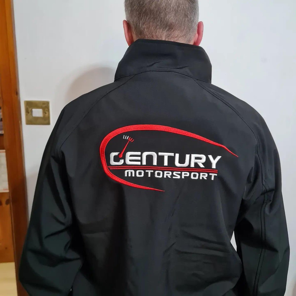 Century_Msport's tweet photo. We have some great fans and supporters at Century, and Wes here is one of them. Can’t wait to see you all back at the track next year! 🥳
If you’re interested in getting some Century merch, please get in touch and we will be happy to help.
#fanappreciationpost #merch #britishgt https://t.co/sMtss8Sq5k