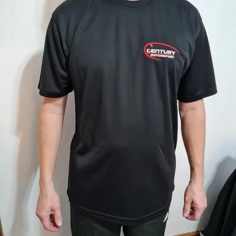 Century_Msport's tweet photo. We have some great fans and supporters at Century, and Wes here is one of them. Can’t wait to see you all back at the track next year! 🥳
If you’re interested in getting some Century merch, please get in touch and we will be happy to help.
#fanappreciationpost #merch #britishgt https://t.co/sMtss8Sq5k