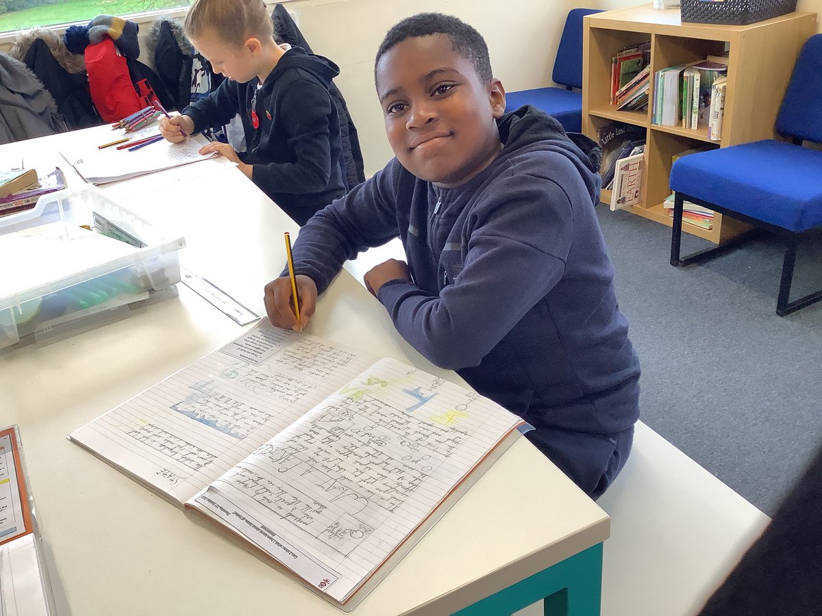 Y4_STM's tweet photo. Finishing our amazing States of Matter double page spreads in science this morning. https://t.co/vWRxS2IxDh