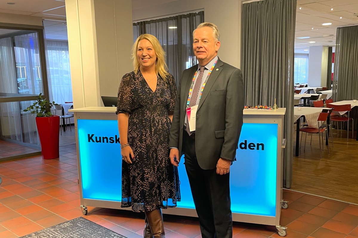 Lärarförbundet blir en del av Sacofederationen! Det beslutet fattade Sacos kongress idag. Det var ett enhälligt beslut som innebär att Saco växer med hela 232 000 medlemmar och nu närmar sig miljonen. saco.se/opinion--fakta… @Lararforbundet <a href="/JohannaJAstrand/">Johanna JaaraÅstrand</a> @goranarrius