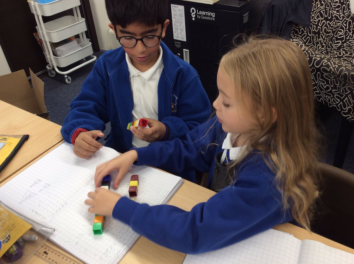 higher_lane's tweet image. 3A are working super hard In maths this morning 🔢 We have been looking at division in the 3 times table using number blocks ➗3️⃣😍 #higherlaney3maths  #timestable