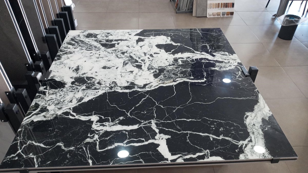 polverojosele's tweet photo. #Porcelánico brillante en gran formato.  Calidad y distinción en su vivienda

👷https://t.co/yrEvr7pv1q

#PolveroJosele #Reformas #Pavimentos #Sanitarios https://t.co/pud1eowpEa