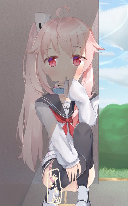 たくさん牛乳飲んだらおしっこしたくなっちゃったナツちゃん

#イラスト 