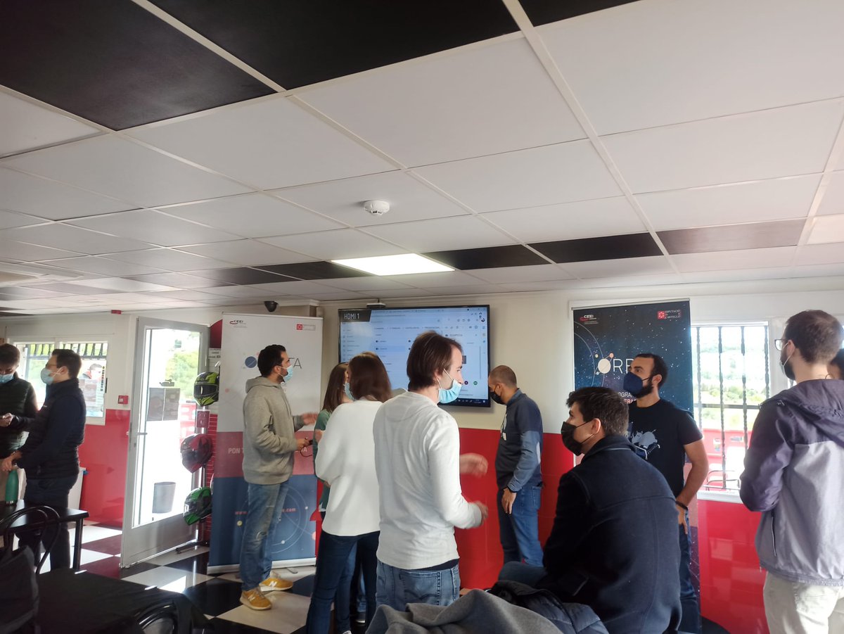 CEEICastellon's tweet photo. Algunos instantes de los 'pitches' de las startups del #ProgramaÓrbita que están participando hoy en el #Decelerator Day en @benikarts_es, a solo una semana del día decisivo y la entrega de premios de la aceleradora. https://t.co/VOoUhqCmu1