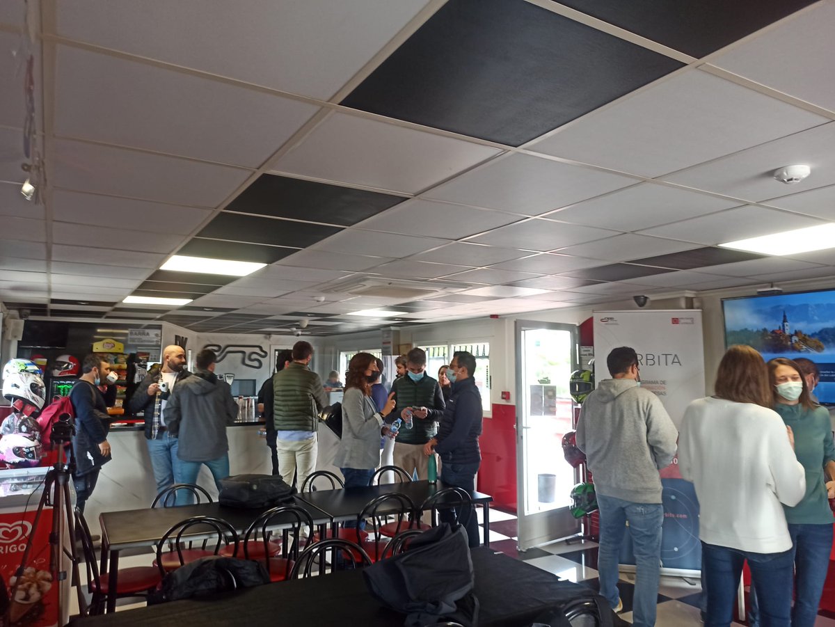 CEEICastellon's tweet photo. Algunos instantes de los 'pitches' de las startups del #ProgramaÓrbita que están participando hoy en el #Decelerator Day en @benikarts_es, a solo una semana del día decisivo y la entrega de premios de la aceleradora. https://t.co/VOoUhqCmu1