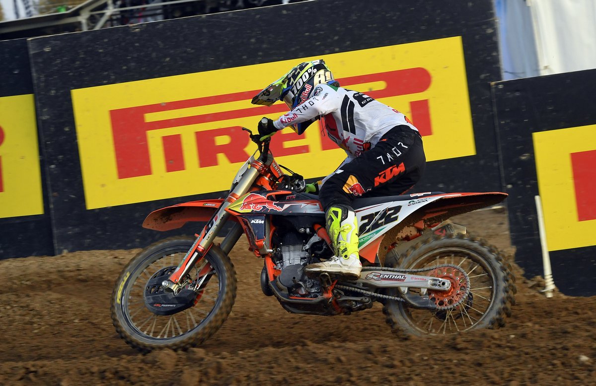PirelliMoto's tweet photo. THANK YOU @AntonioCairoli for all the emotions, thrills, victories and passion you shared with us! 🔥❤️🔥🥇 We salute you and we’ll forever cherish your 6 MXGP World Titles trusting Pirelli Scorpion™ MX tyres 6️⃣🏆
#Pirelli #PirelliMoto #ScorpionMX #Motocross #MXGP https://t.co/kXLXbT8zBM
