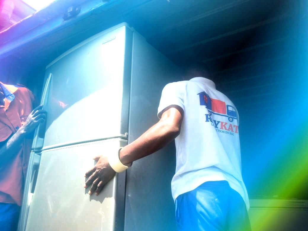 EtsRaykat's tweet photo. @MartinFayulu Bonjour !
Contactez RAYKAT pr vos courses de déménagement ou  transport des biens et bénéficiez de 50% de réduction ! 
Retweetez, partagez, merci de soutenir l'entrepreneuriat congolais ! 🙏
☎️+243 82 5 34 34 34 🚚 https://t.co/MoV2qLPw2c