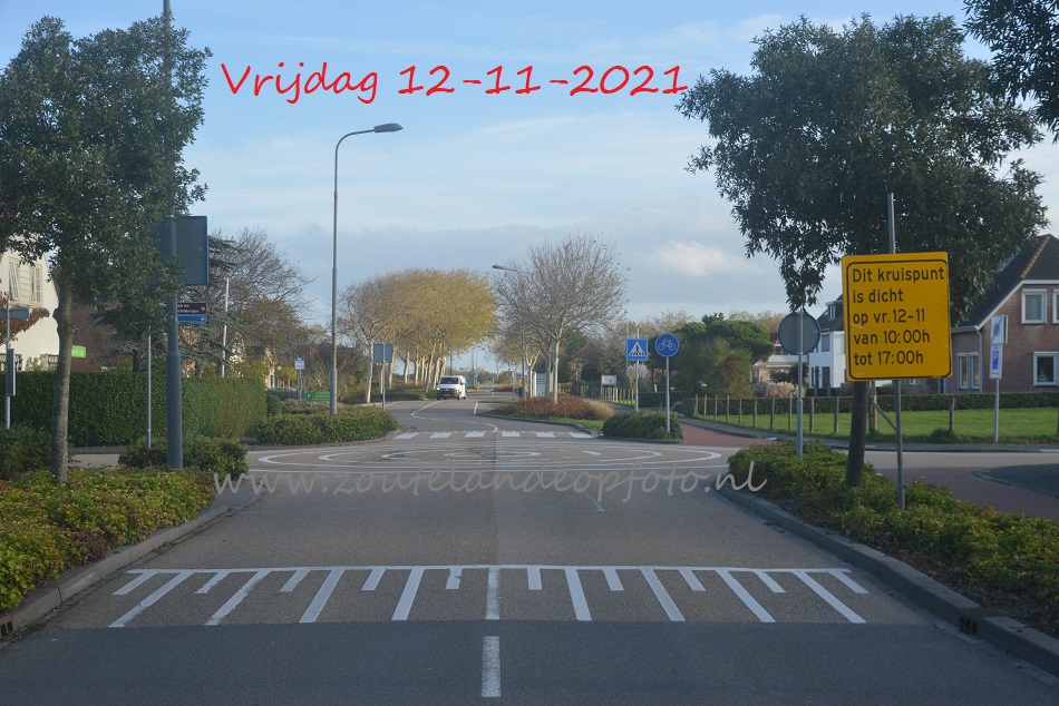Het kruispunt Langendam, Sloestraat, D. Koddelaan op #Zoutelande is morgen afgesloten wegens werkzaamheden, kijk op -> tinyurl.com/y9z28mh5