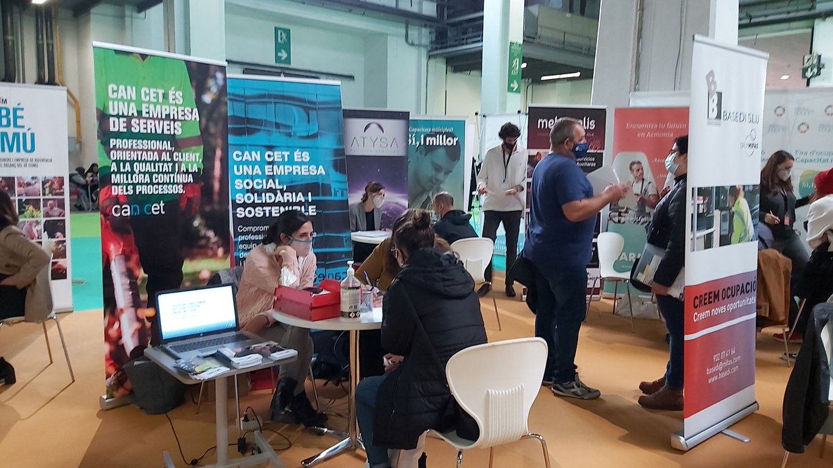 FederaciodeCET's tweet photo. #firasimillor Repeteixen els CET Metrópolis (Grup Armonia) @CanCet1 @DKVIntegralia i #diswork @imancorp_fdn https://t.co/jwKDMAaI4P