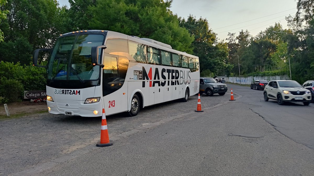 emarino700's tweet image. Control de Transporte de Pasajeros Viaje estudiantil. 
#Pilar 
#CNRT #ControldelTransporte
@joserarteaga
@LuisCarranzaOK 
@InfoCNRT