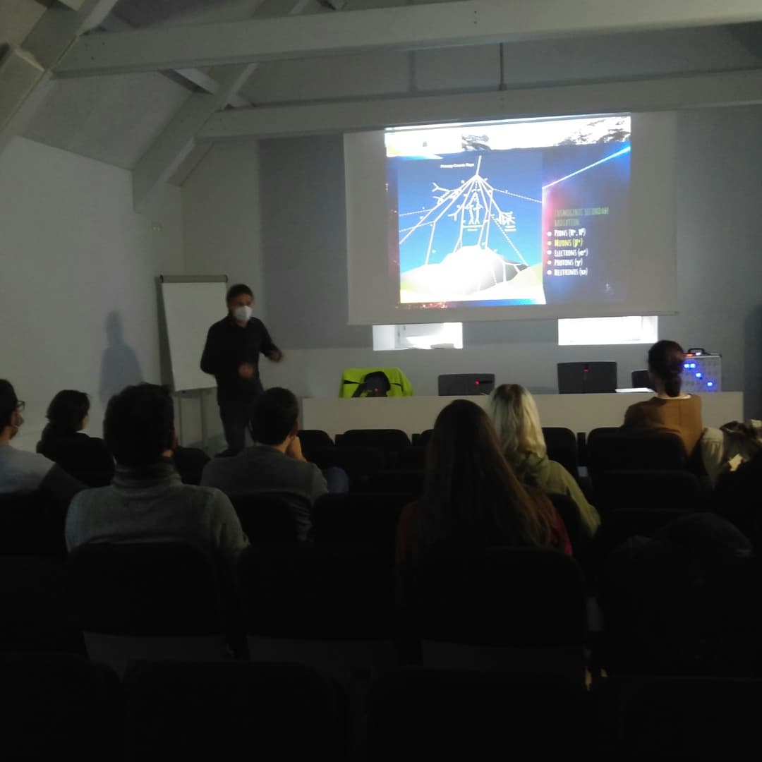 CAPAUnizar's tweet photo. Two days of activities at @labsubcanfranc for students of the Master on Physics of the Universe. #astroparticles #DarkMatter #undergroundLaboratory https://t.co/IzUxFYafn6