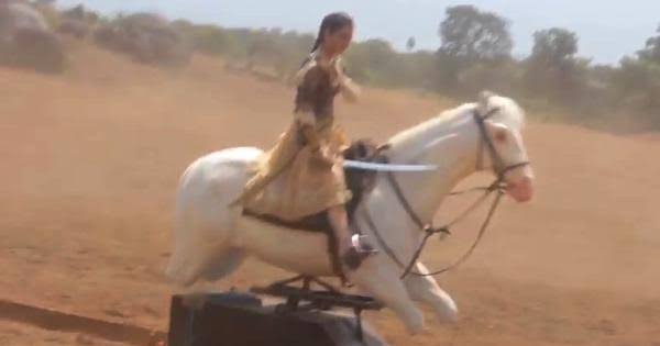 exbhakt_'s tweet photo. A rare image of jhaanse ki Rani in independence struggle of 2014. #KanganaRanaut https://t.co/FWs1yjp4qh