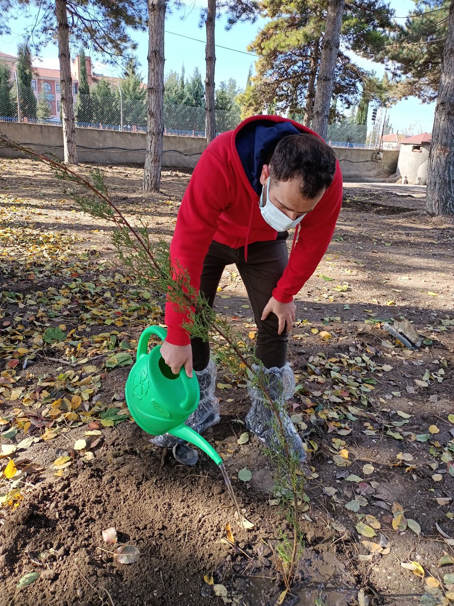 Suluova_GM's tweet photo. @gencliksporbak Suluova Gençlik Merkezi fidan takımı sahada 

Yarına en güzel mirası bırakmak için, #geleceğenefes oluyoruz. https://t.co/0B1auDiV98