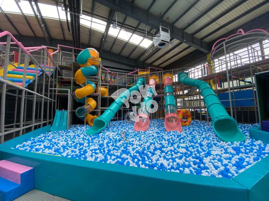 PokiddoPark's tweet photo. Ready for the cool sliding into large ball pool?
#slides #indoorplayground #pokiddo #Entertainment https://t.co/zlcfTYAUHl