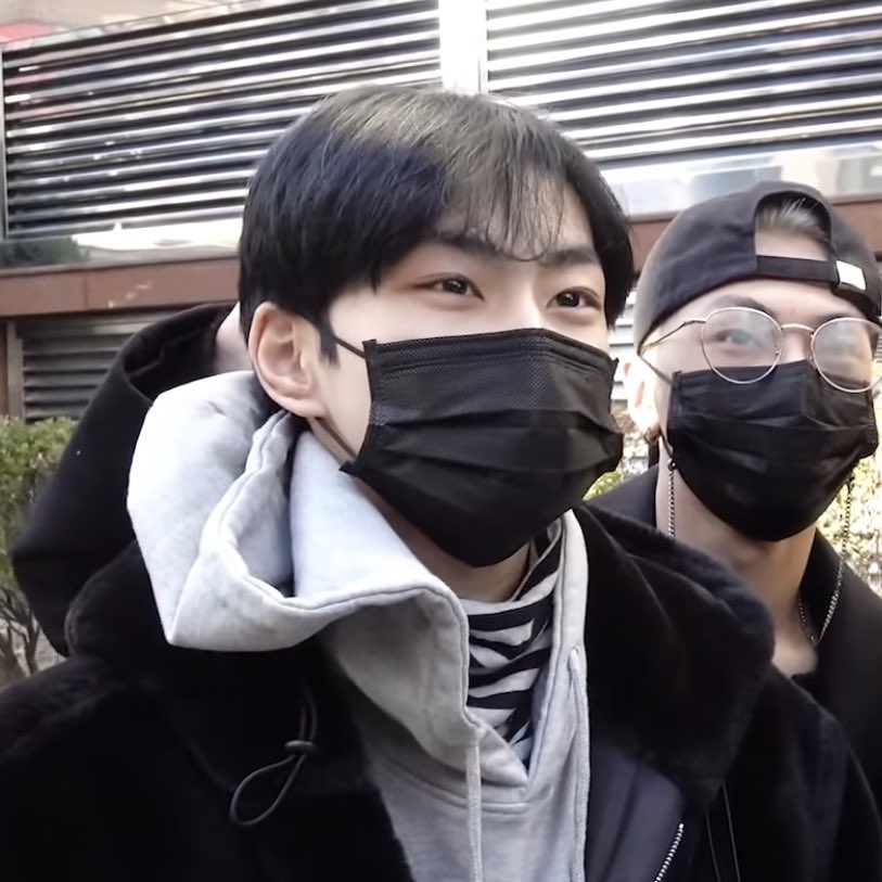 sunoobossss's tweet photo. โห ไปไหนครับน้องโน่ หล่อแต่เช้า https://t.co/GcmKh6Fhwh