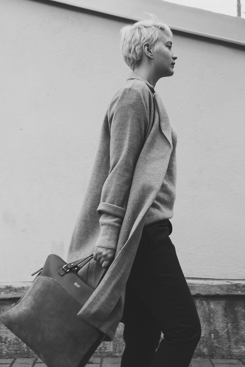BukvySe's tweet photo. The Laula 3-in-1 briefcase ❤ - https://t.co/ZWIVMDm9W5 https://t.co/TnJNCzgx1U