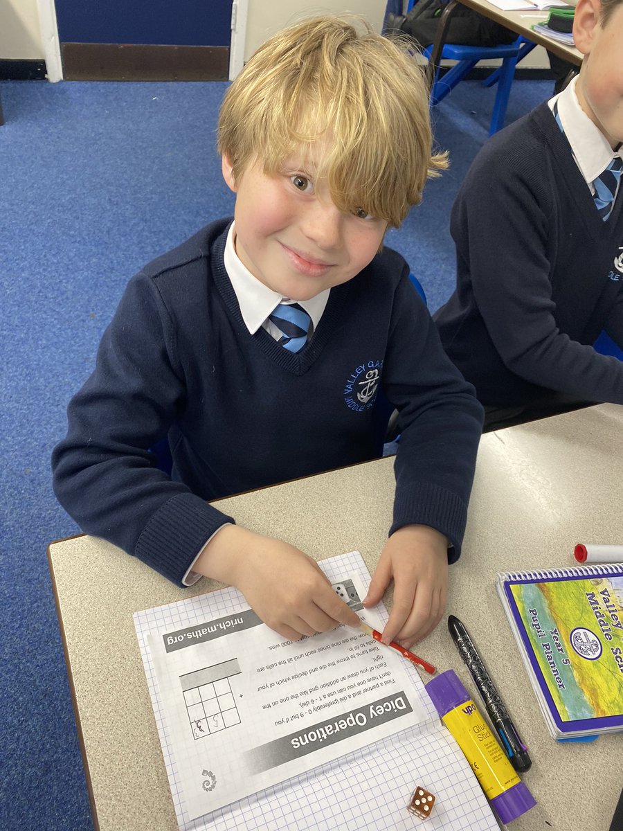 valleygardensnt's tweet photo. Year 5 have enjoyed playing the game, Dicey Operations, in maths this week.
🎲 ➕➖
#vgmsmaths #vgmsy5 https://t.co/YXRkgFluxd