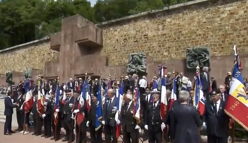 #11Novembre : Dernier compagnon de la Libération, 
Hubert Germain sera inhumé aujourd'hui au Mont-Valérien. En mémoire, élus du <a href="/GpeChangerParis/">Changer Paris</a> que préside <a href="/datirachida/">Rachida Dati ن</a> proposeront au #ConseildeParis que son nom soit donné à la contre-allée bordant l’Hôtel des Invalides (VIIe).