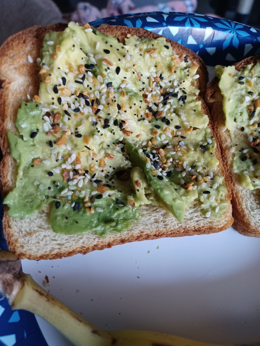 #millennial here. Just enjoying my #avocadotoast here to remind you that #diehard isn't a Christmas movie. As you were.