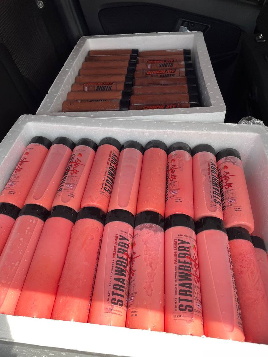 siti_nursyamimi's tweet photo. halu warga alor setaq and berdekatan! jom order. selling fast tau ayaq sedap ni. yang tertanya tanya sedap macam mana tu inilah masanyaaa nak grab satu!
jom order: https://t.co/3Rtzm1Xw8Q
@kingarep_
#ayaqsedap
#ayaqviral
#alorsetar
#rocketflava
#strawberryshots https://t.co/1CV4WeW69o