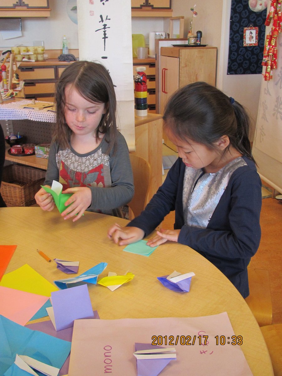 November 11 is Origami Day in Japan! Here’s a throwback to origami experiences in the Elementary School and ELC over the years. Does anyone remember learning to fold anything exciting during your time at ASIJ? 

We're throwing back to '85, '15, and '11 respectively.  

#asij #tbt
