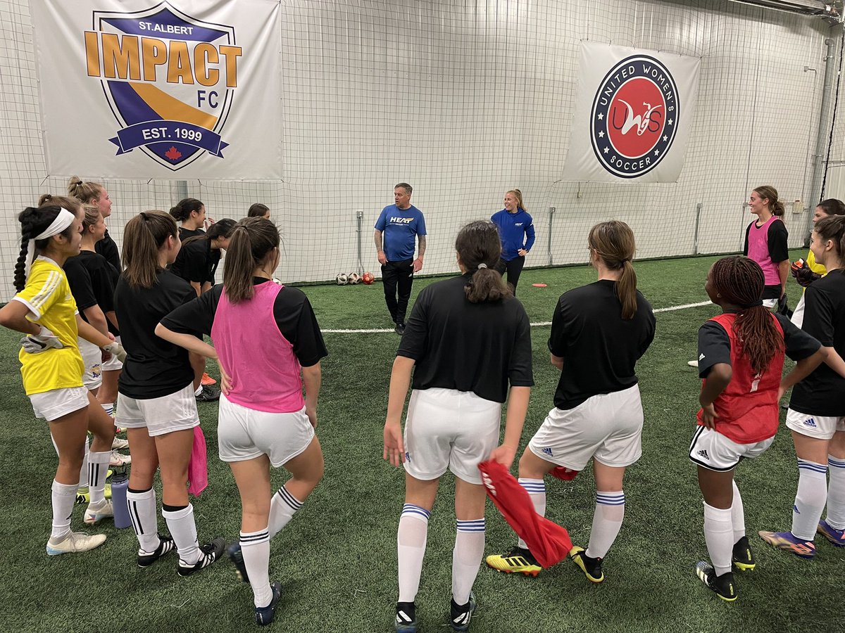 Impact2005Girls's tweet photo. A big thank you to @UBCOHeat Head Coach Craig Smith and GK Molly Race for coming out to lead our practice tonight.  We had the best experience! https://t.co/CCuvcoZObJ
