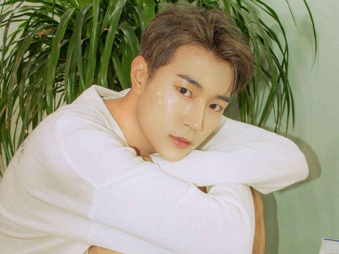 centralboyslove's tweet photo. 🚨 Revelado os protagonistas de #SemanticError, novo BL coreano.

Park Seo Ham, ex-membro do #KNK vai interpretar o estudioso Jang Jaeyoung. Enquanto que Jaechan do grupo #DONGKIZ será o rígido Cho Sangwoo.

Com 8 episódios de 25 minutos, o BL tem previsão para 2022. #시맨틱에러 https://t.co/C3oGVTMKn9