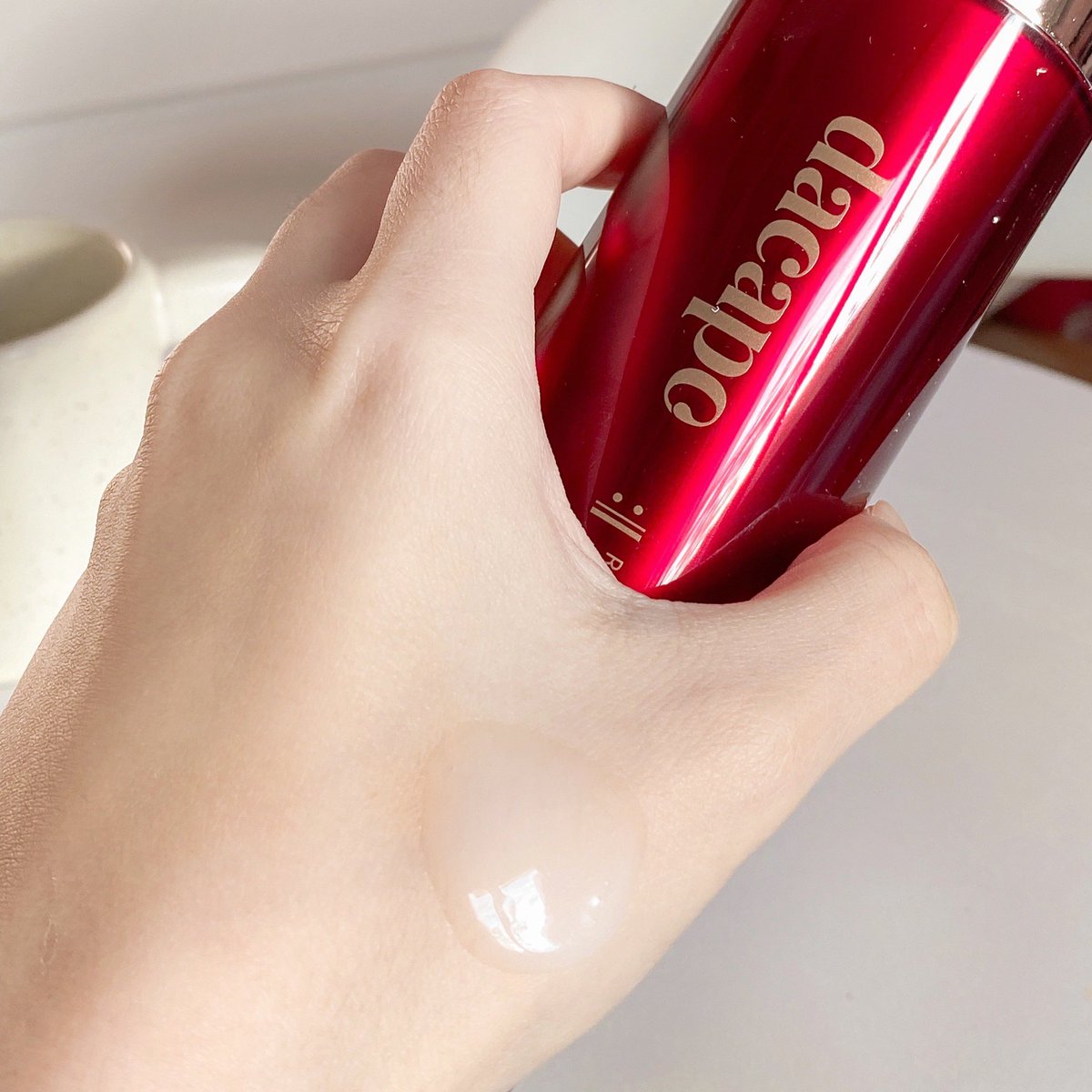 Hamkdy_'s tweet photo. เป็นเซรั่มที่ขวดใหญ่(มากก) และน่าสนใจมาก Dr.haskin คิดค้นโดยแพทย์ และผู้เชี่ยวชาญด้านผิวหนัง น้องเค้าเด่นเรื่องริ้วรอย ลดจุดด่างดำ สารสกัดเด่นคือโสม😂💘 พวกเซรั่มริ้วรอยแนะนำใช้ไว้ตั้งแต่เนิ่นๆ มันช่วยได้ สต.รู้สึกช่วยฟื้นฟูผิวได้ดี หน้าไม่ค่อยโทรม ผิวนุ่ม เทคเจอร์ก็ดี ไม่หนักผิว https://t.co/zxL1Vl0V3t