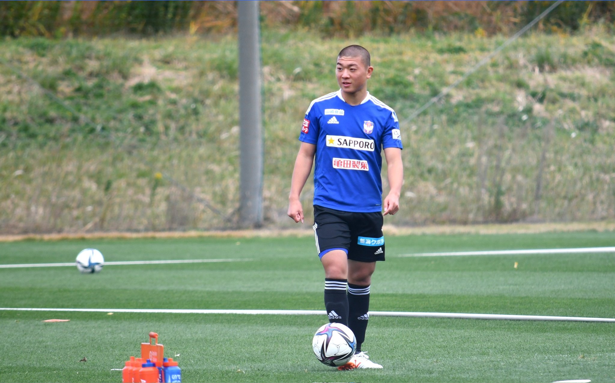 北関東 甲信越 サッカー新聞エルゴラッソ記者班 ここ3試合 シュートまでいけているものの 結果を出せていないのは悔しい という 小見洋太 選手 動き出しのタイミングは周りとも合い 決定的な場面は作り出せています 残り4試合に向け まずは１点
