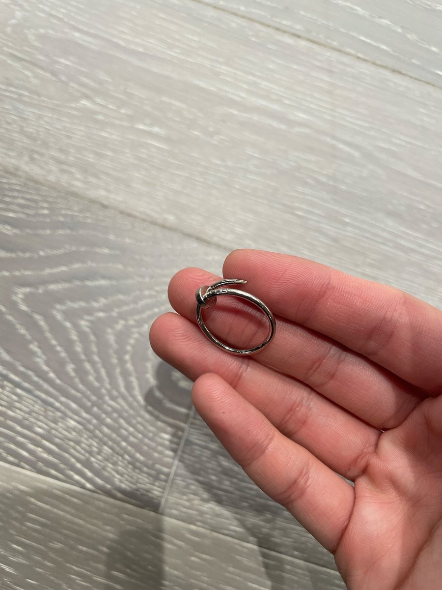 jeongyunonly's tweet photo. MK 💭
: It was really this bent.😮
: While dancing...
: So I thought I couldn't put it in, but jeno turned it around with his strength https://t.co/EVgi9JtLSh