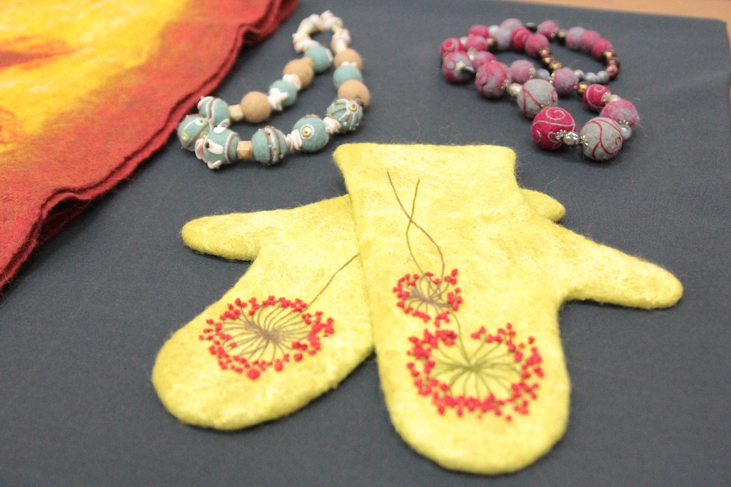 9 ноября 2021 года в музее «Третье ратное поле России» открылась выставка «Авторские штучки», которая дает возможность заглянуть в удивительный мир искусства.
#Прохоровка #Белгородскаяобласть #Белгород #ТретьератноеполеРоссии #музеи #Россия #Прохоровскоеполе